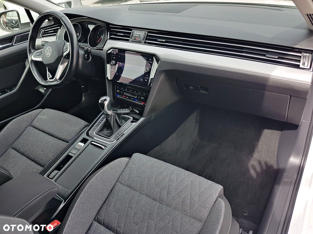Volkswagen Passat 2.0 TDI EVO Business - 23
