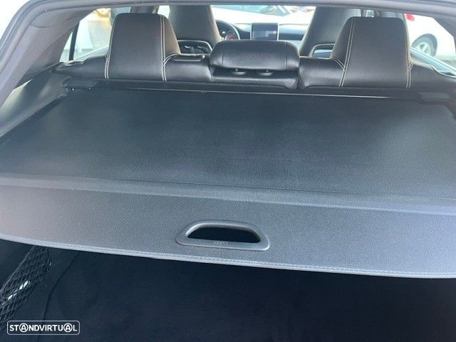 Mercedes-Benz CLA 180 d Shooting Brake Urban - 16
