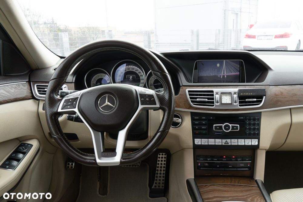 Mercedes-Benz Klasa E 250 CDI 4-Matic BlueEff Avantgarde - 11