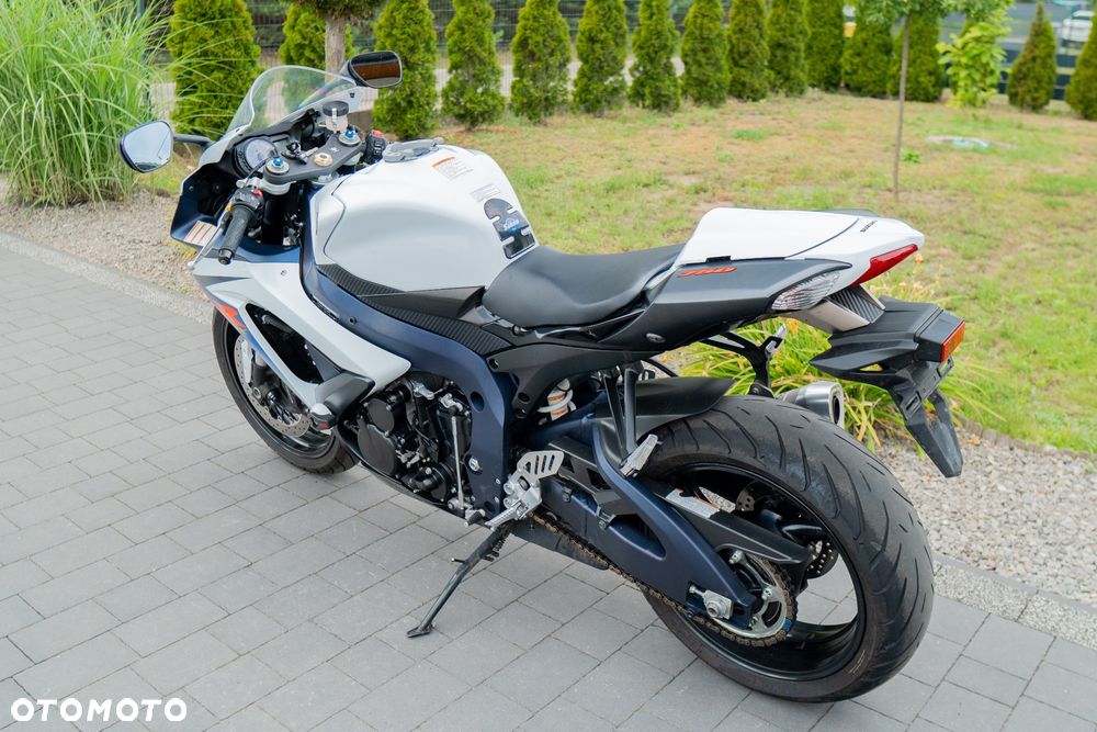 Suzuki GSX-R - 9