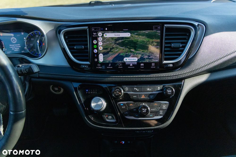 Chrysler Pacifica - 29