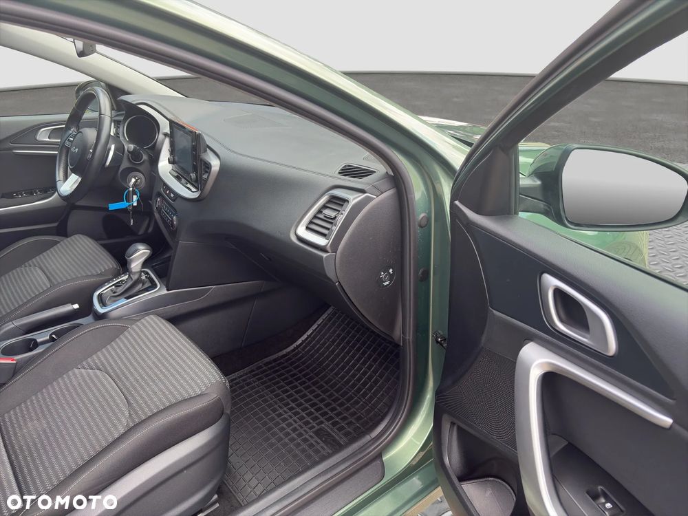 Kia Ceed 1.5 T-GDI M DCT - 36