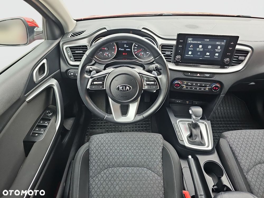 Kia Ceed 1.6 CRDi SCR M DCT - 24