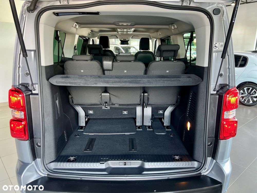 Peugeot Traveller 2.2 BlueHDi Long Business EAT8 - 8