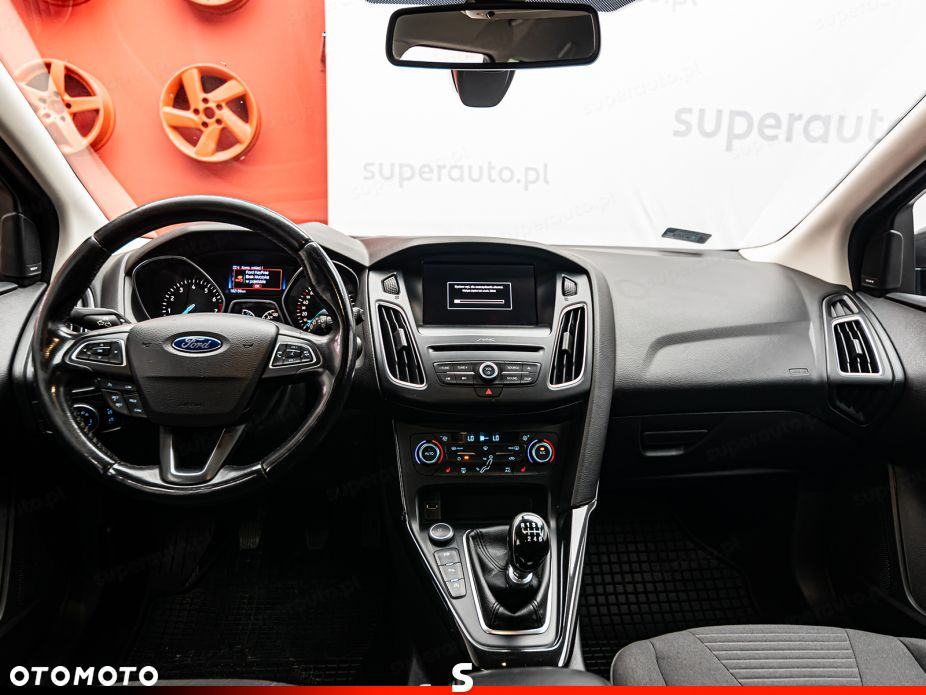 Ford Focus - 10