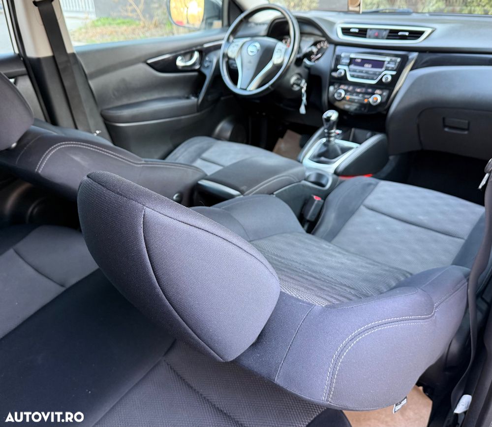 Nissan Qashqai 1.2 DIG-T TEKNA - 33