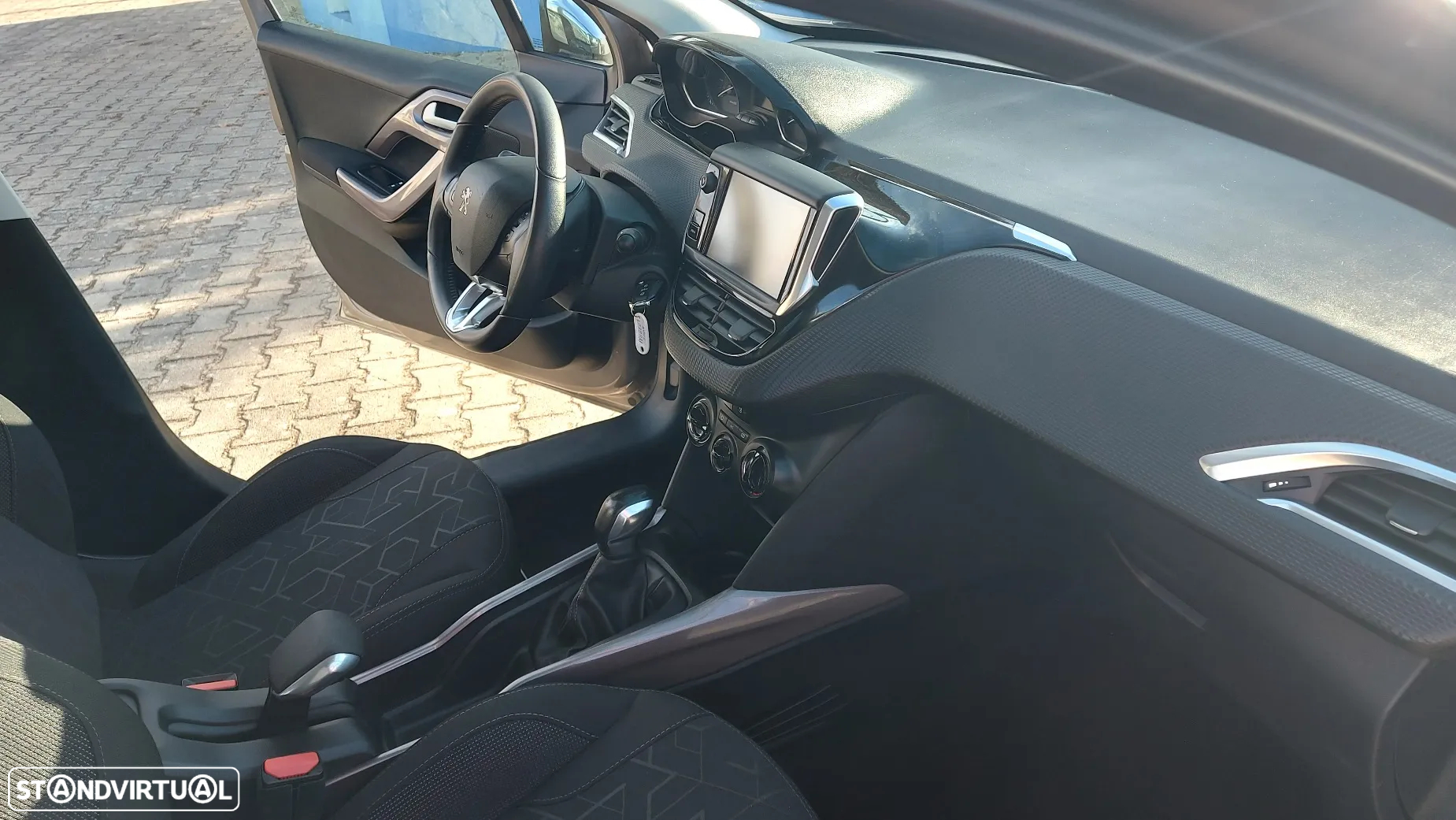 Peugeot 2008 PureTech 82 Style - 11
