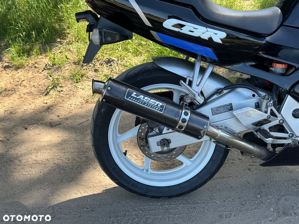Honda CBR - 4