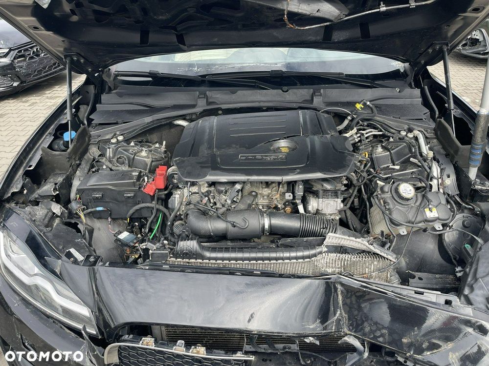 Jaguar F-Pace 2.0 i4D AWD Portfolio - 13