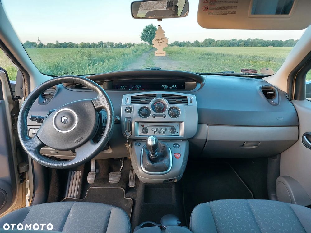 Renault Scenic 1.6 16V Authentique - 12