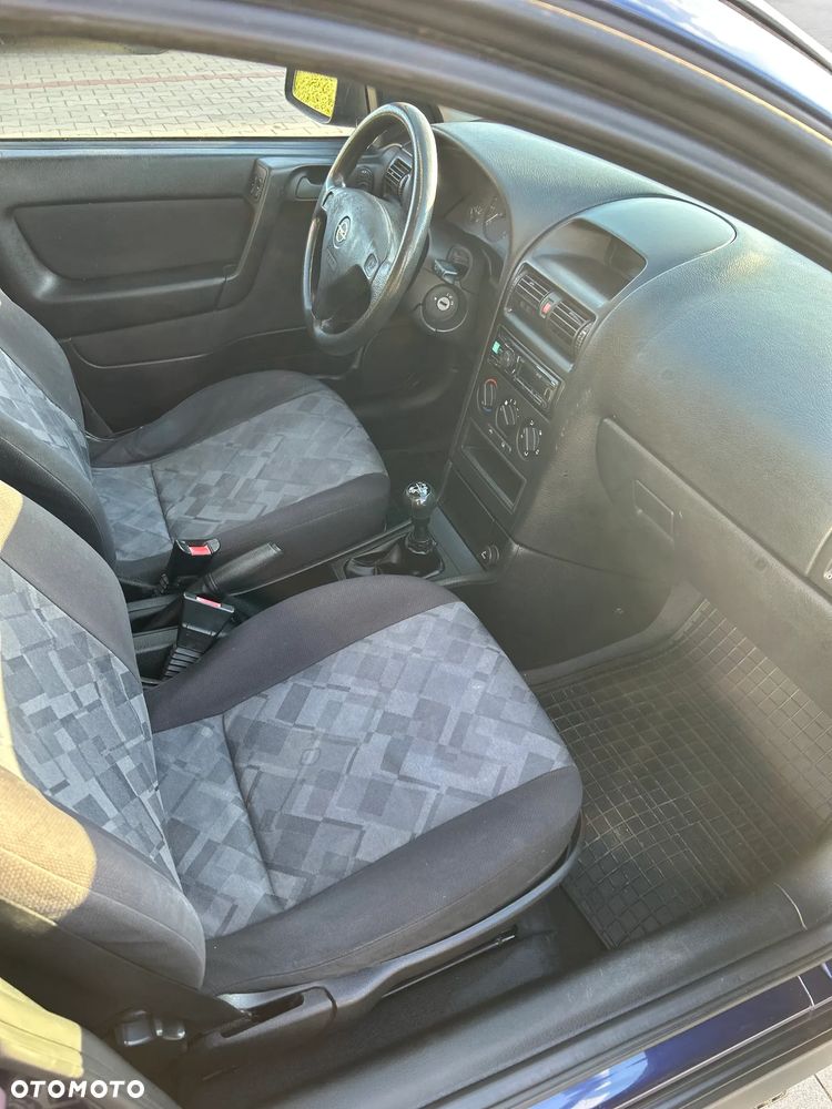 Opel Astra 1.4 Club - 10