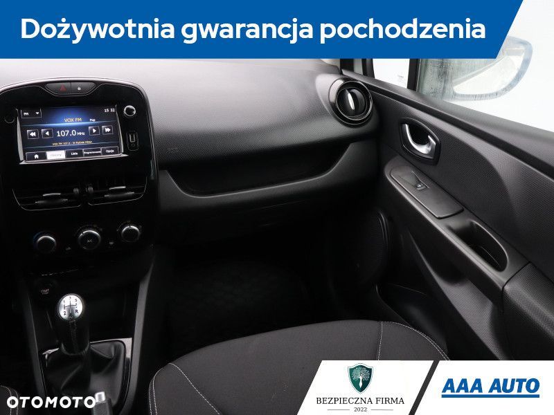Renault Clio - 10
