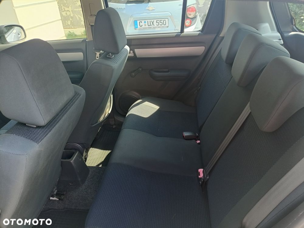 Suzuki Swift - 7
