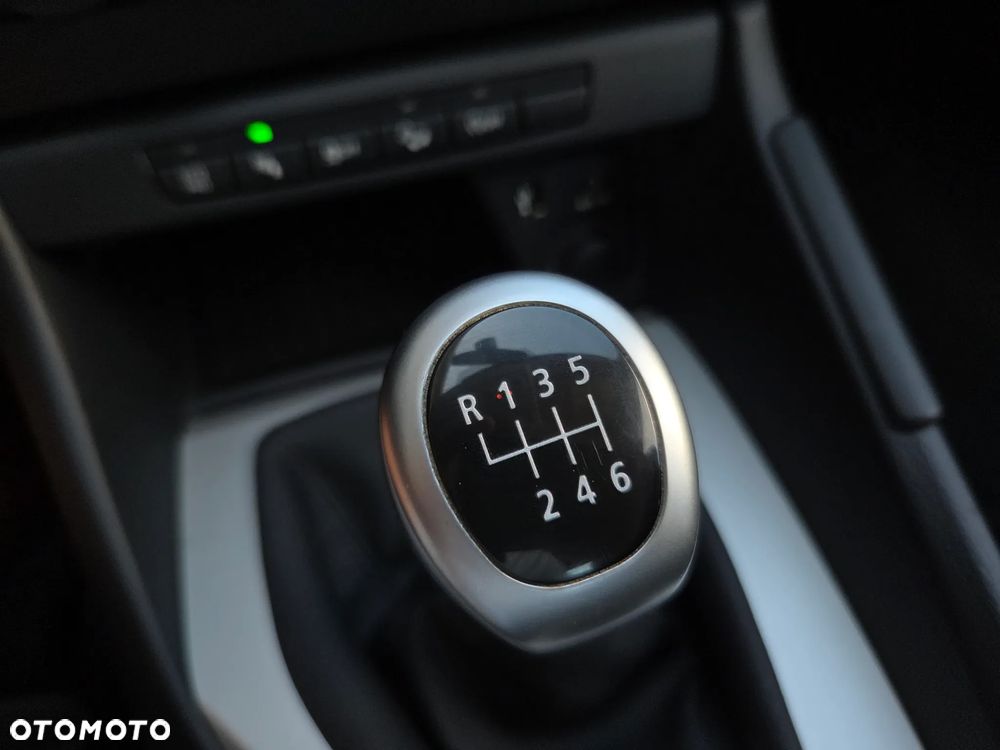 BMW X1 xDrive18d xLine - 24