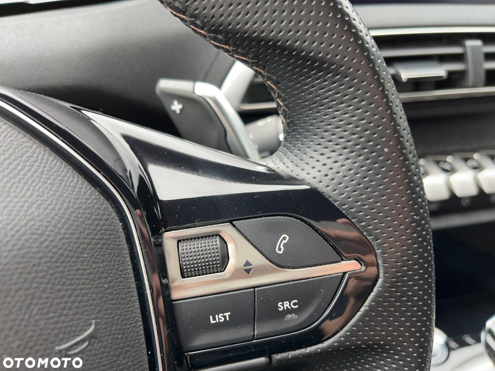 Peugeot 5008 - 25
