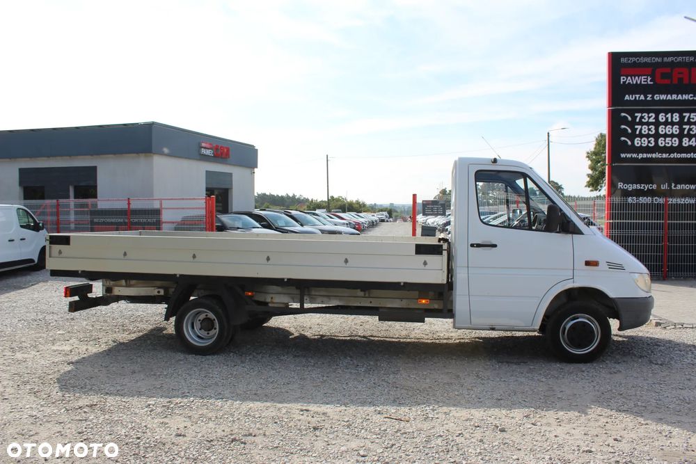 Mercedes-Benz Sprinter - 9