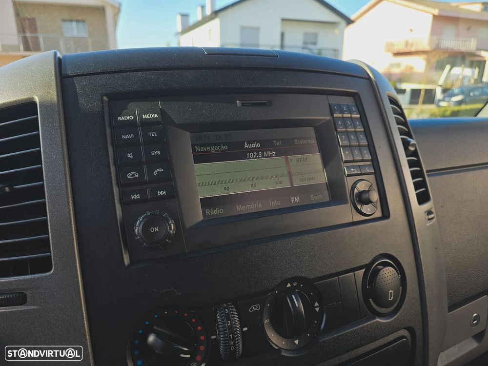 Mercedes-Benz Sprinter 319 CDI L2H2 IVA DEDUTIVEL - 14