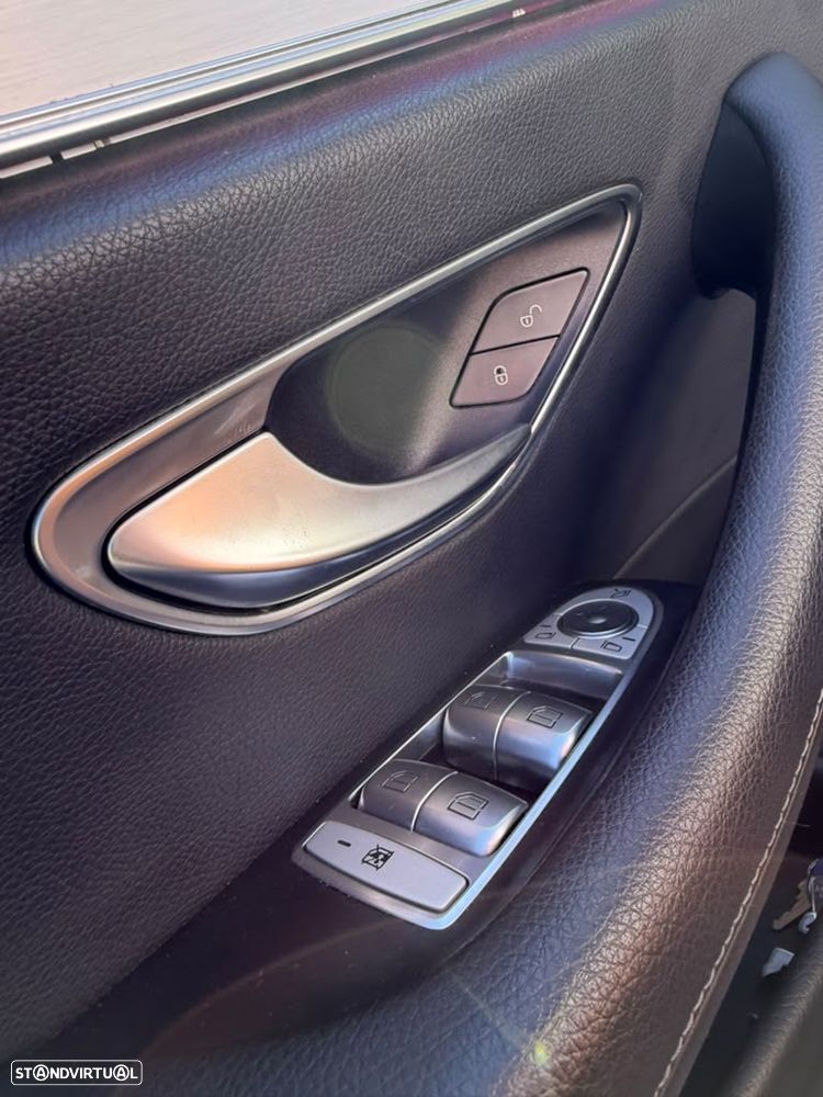 Mercedes-Benz E 300 e Station 9G-TRONIC Avantgarde - 19