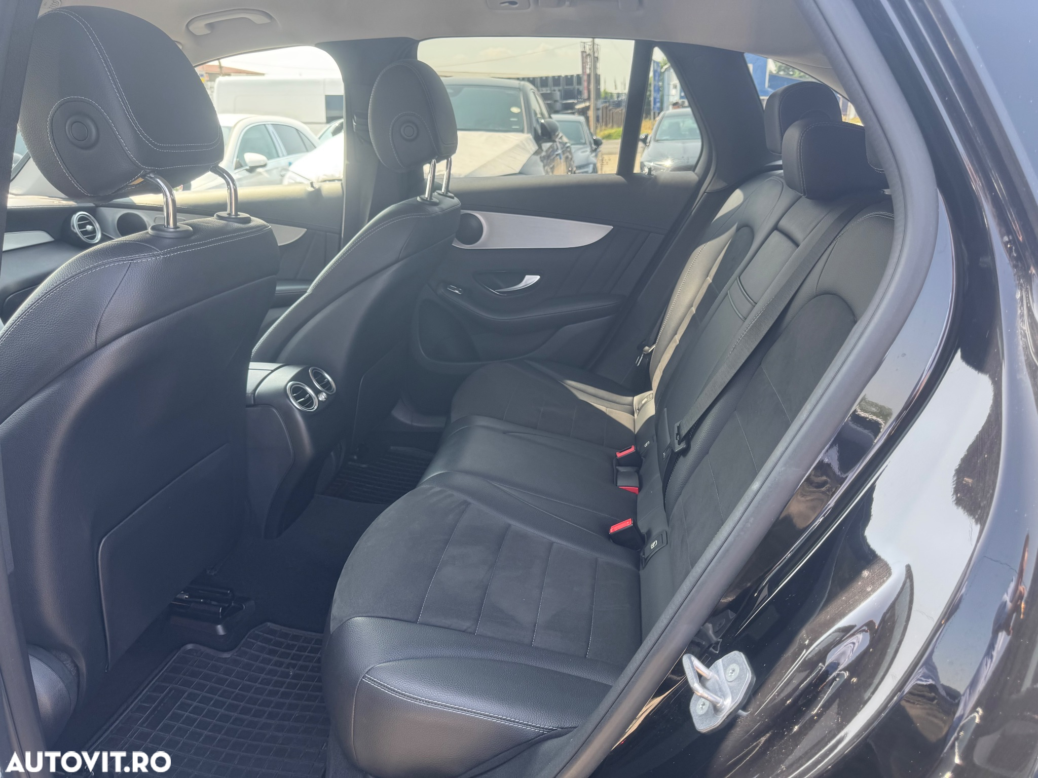 Mercedes-Benz GLC 250 d 4MATIC - 25