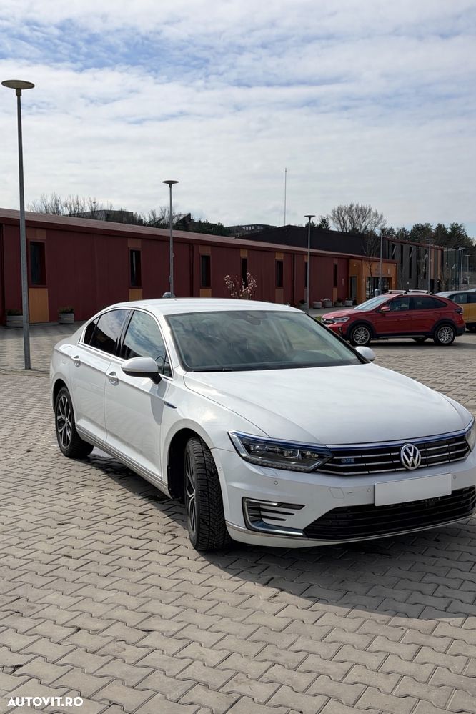 Volkswagen Passat - 3