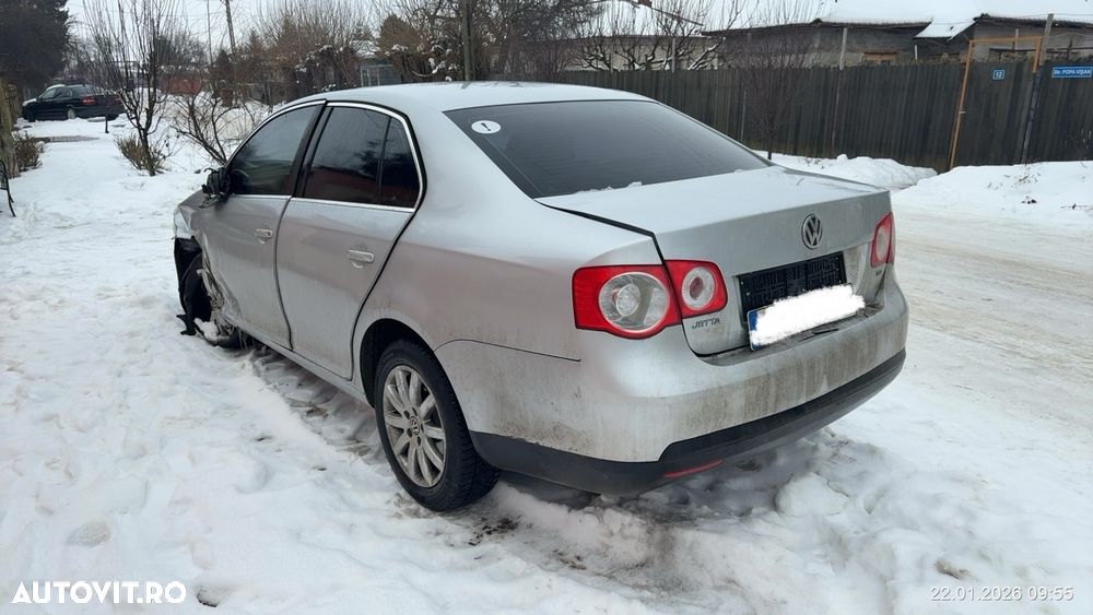 Volkswagen Jetta 1.9 TDI Comfortline - 3