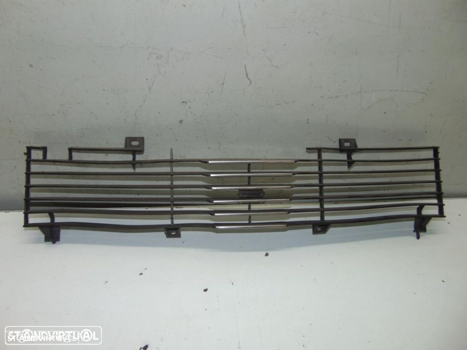 Renault 16 grelha frontal - 1
