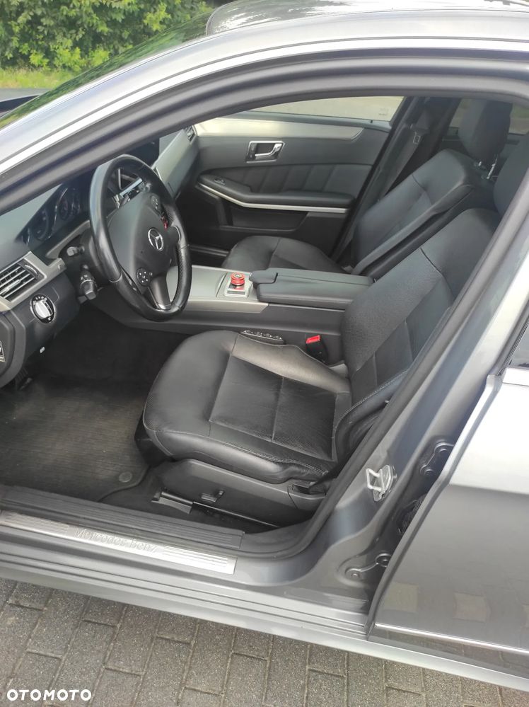 Mercedes-Benz Klasa E 350 CGI BlueEFFICIENCY Avantgarde - 21