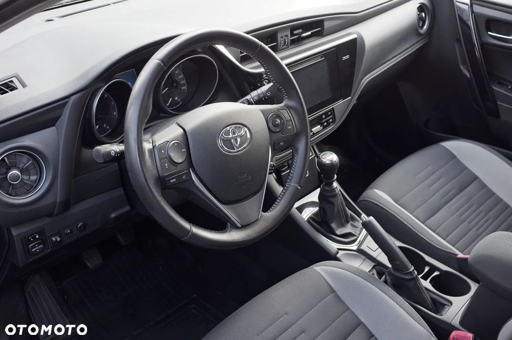 Toyota Auris 1.6 Comfort - 5