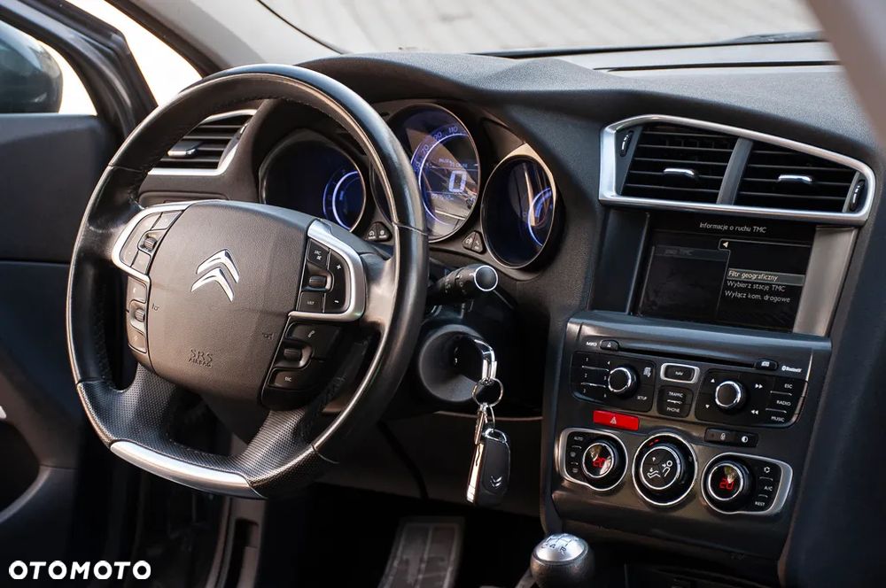 Citroën C4 VTi 120 Exclusive - 26