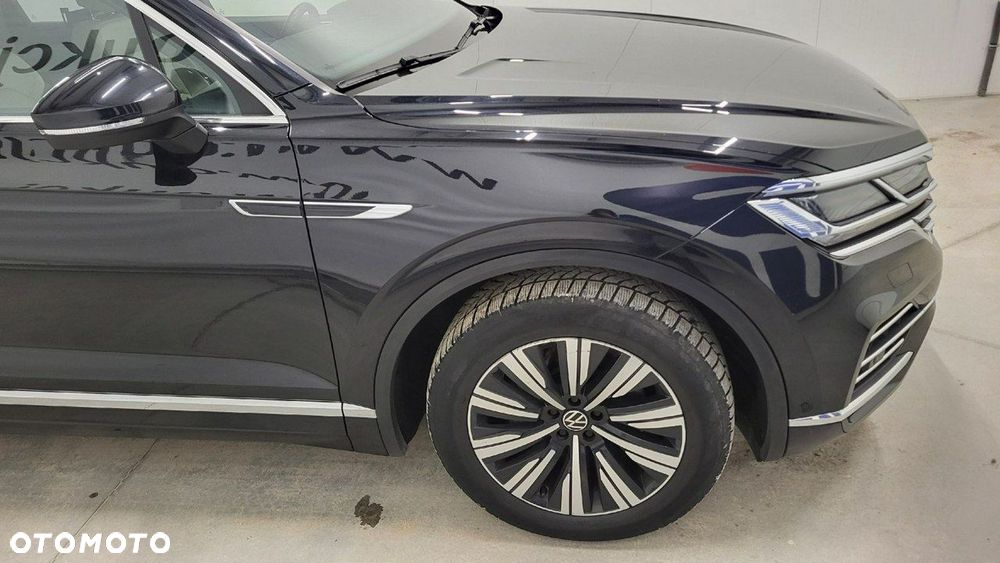Volkswagen Touareg - 4