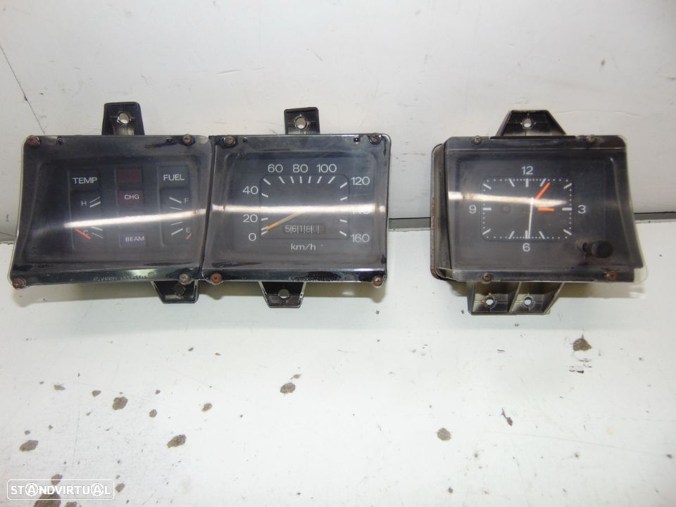 Datsun 120y conta km´s e relógio - 5