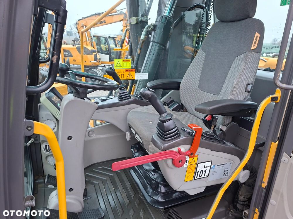 Volvo EW160C ROTOTILT ze szczypcami - 2
