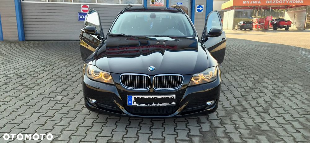 BMW Seria 3 325i Edition Sport - 1