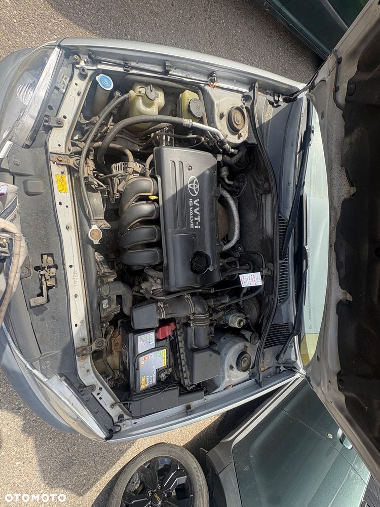 Toyota Avensis - 15