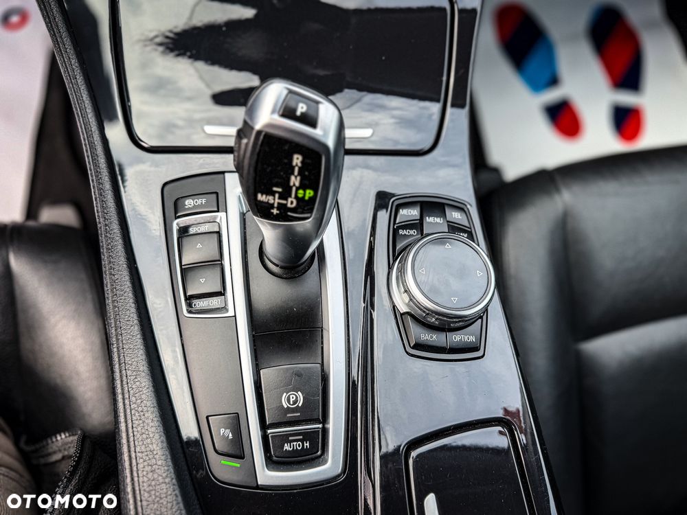 BMW Seria 5 525d Modern Line - 36