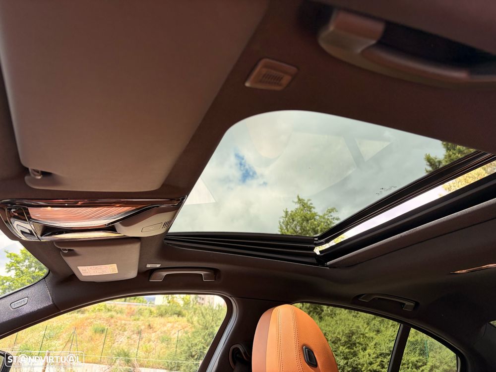 BMW 330 e Pack Desportivo M Auto - 22