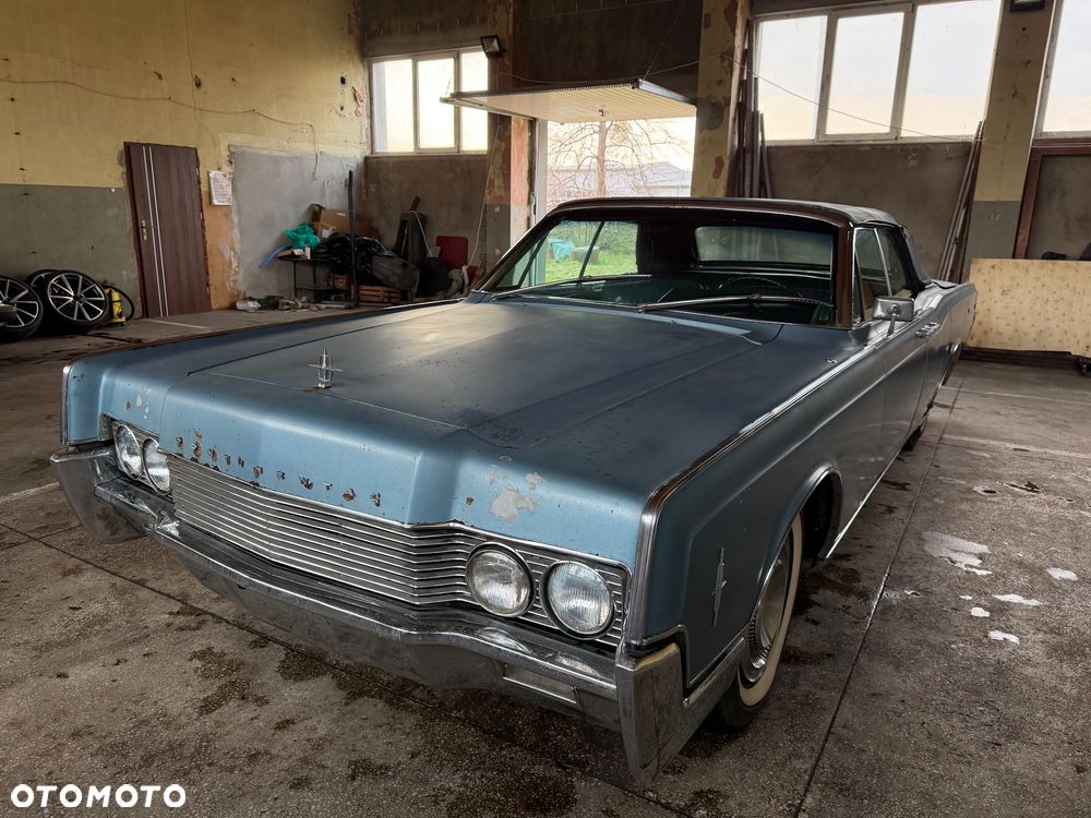 Lincoln Continental - 1