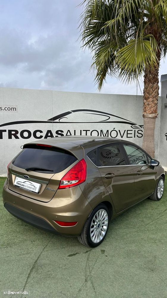 Ford Fiesta 1.4 Titanium Aut. - 12
