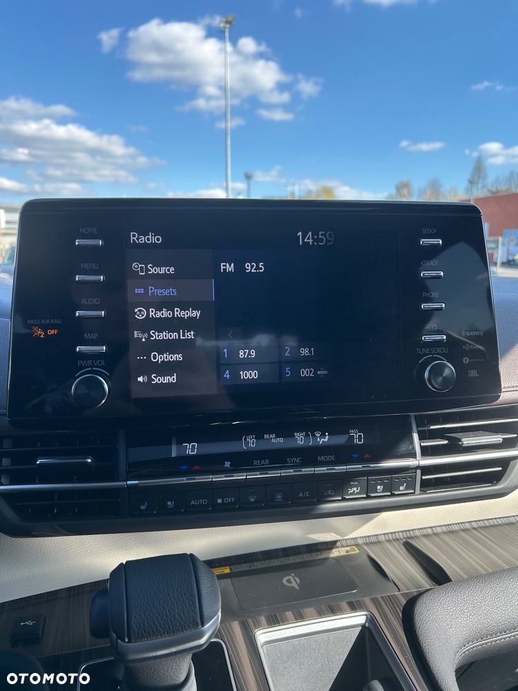 Toyota Sienna - 30