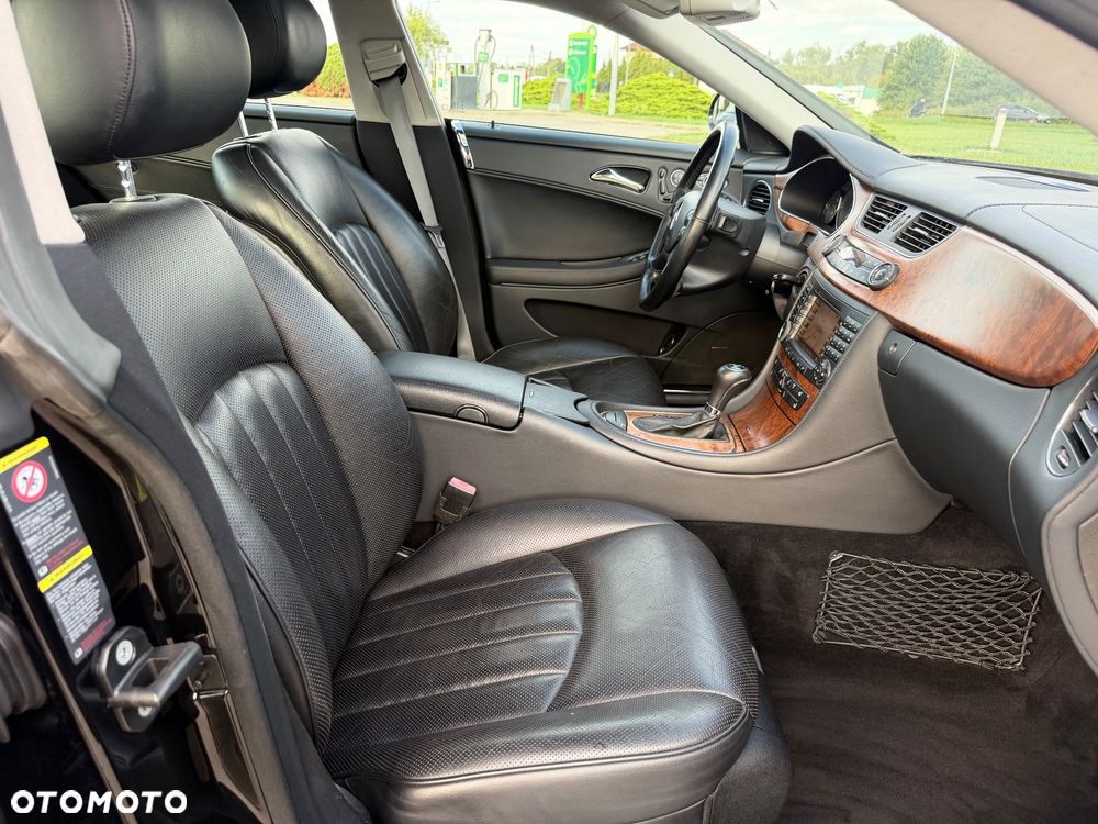 Mercedes-Benz CLS 350 - 18