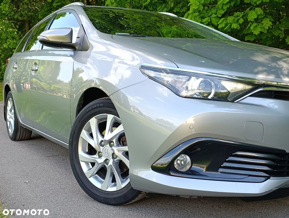 Toyota Auris 1.6 Comfort - 28