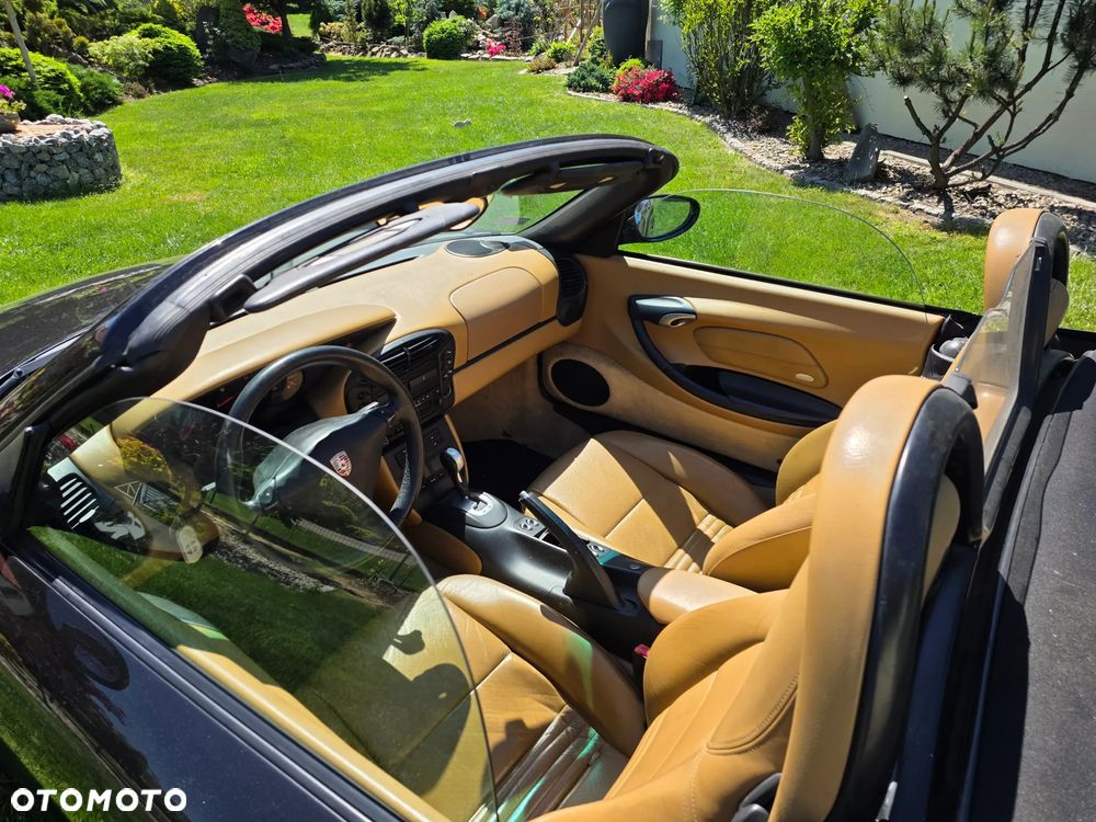 Porsche Boxster - 9