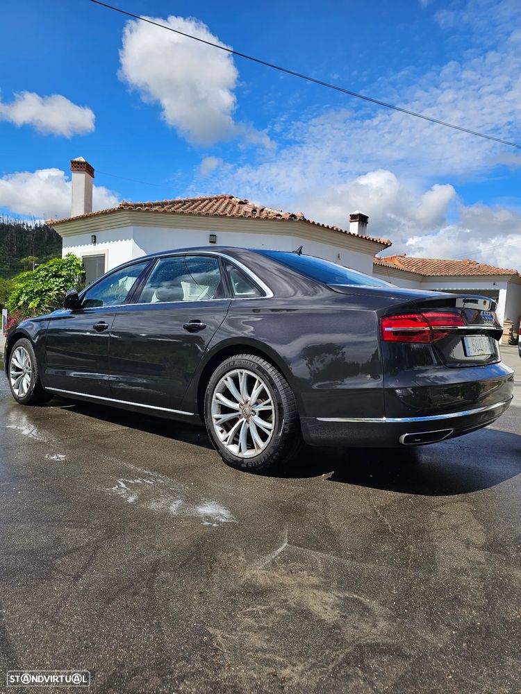 Audi A8 3.0 TDI V6 quattro Longo Clean - 4