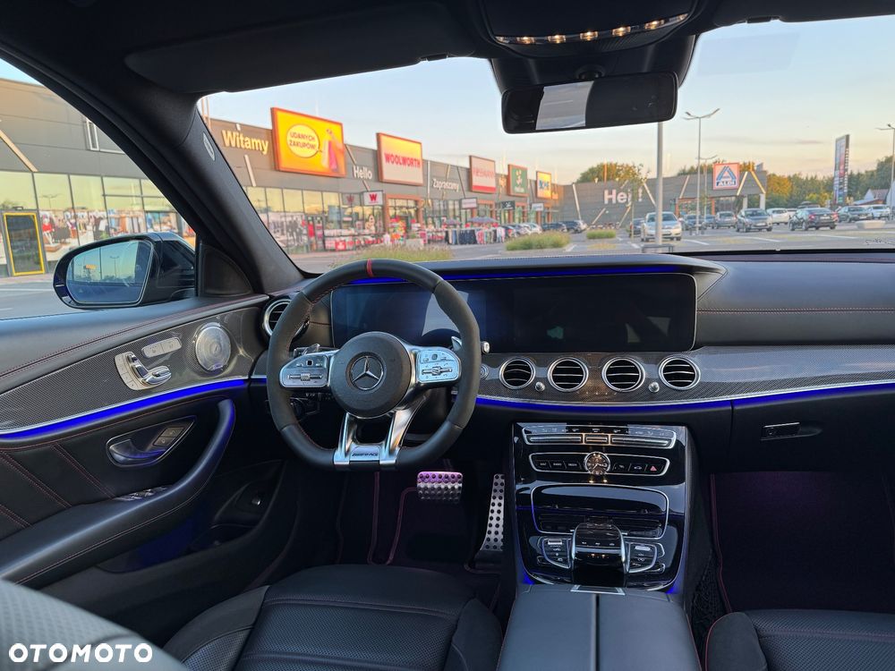 Mercedes-Benz Klasa E AMG 43 4Matic 9G-TRONIC - 34