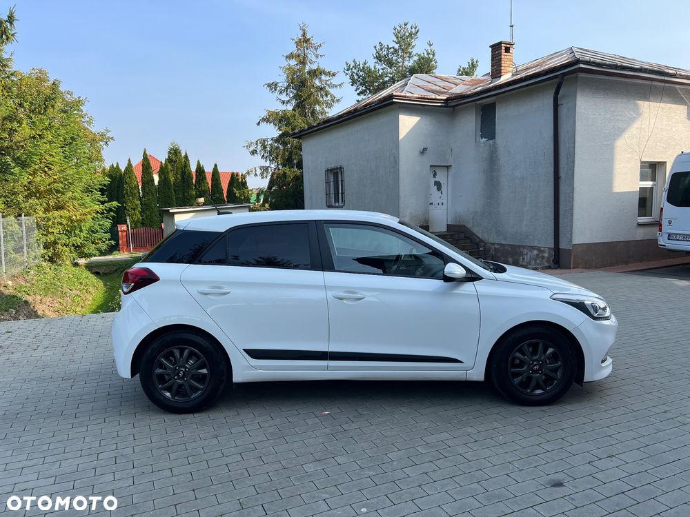 Hyundai i20 - 14