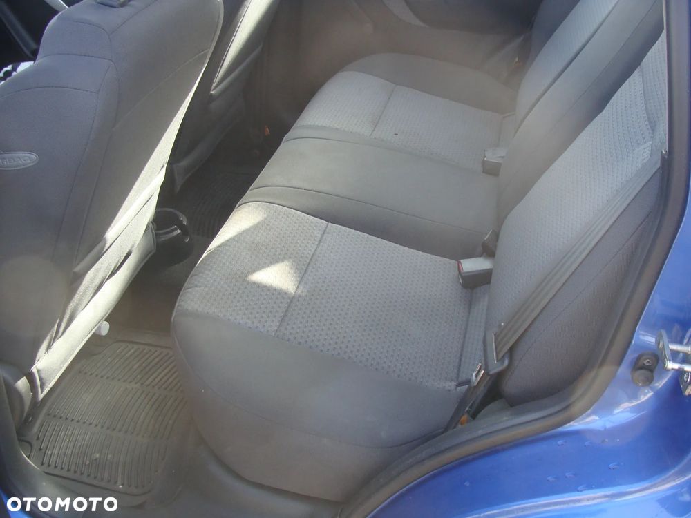 Chevrolet Aveo 1.2 16V LS - 10