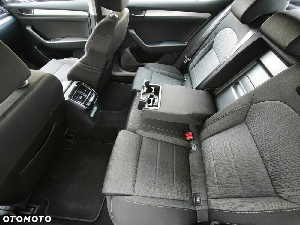 Skoda Superb 1.5 TSI ACT Ambition - 19