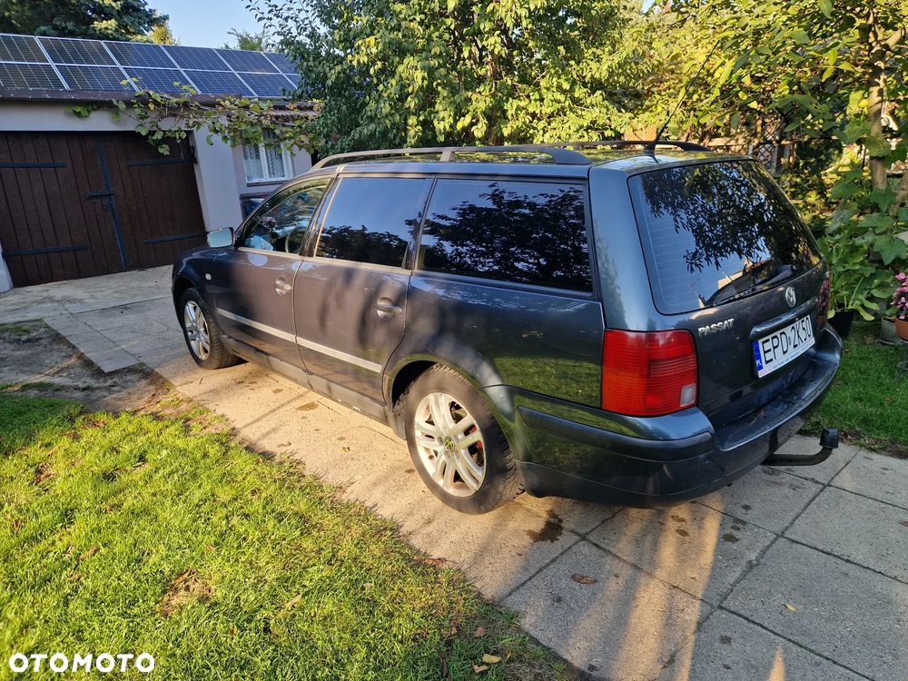 Volkswagen Passat - 2