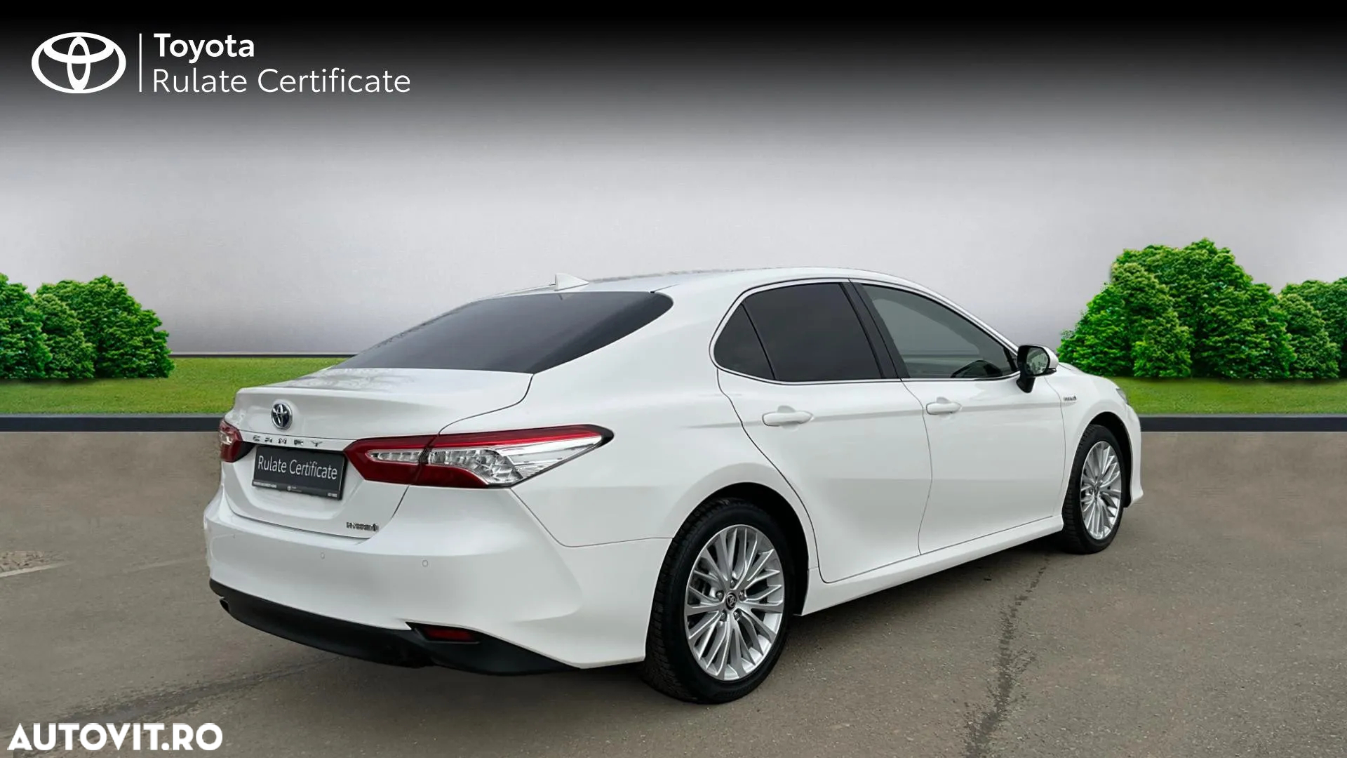 Toyota Camry 2.5 Hybrid Dynamic - 25