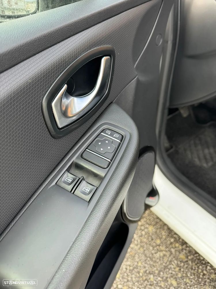 Renault Clio (Energy) dCi 90 Start & Stop INTENS - 7